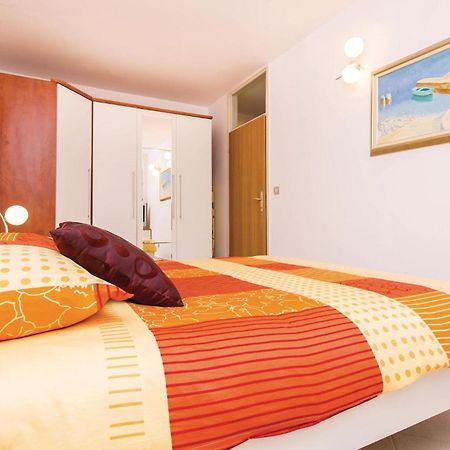 Amazing Apartment In Njivice With Wifi Esterno foto