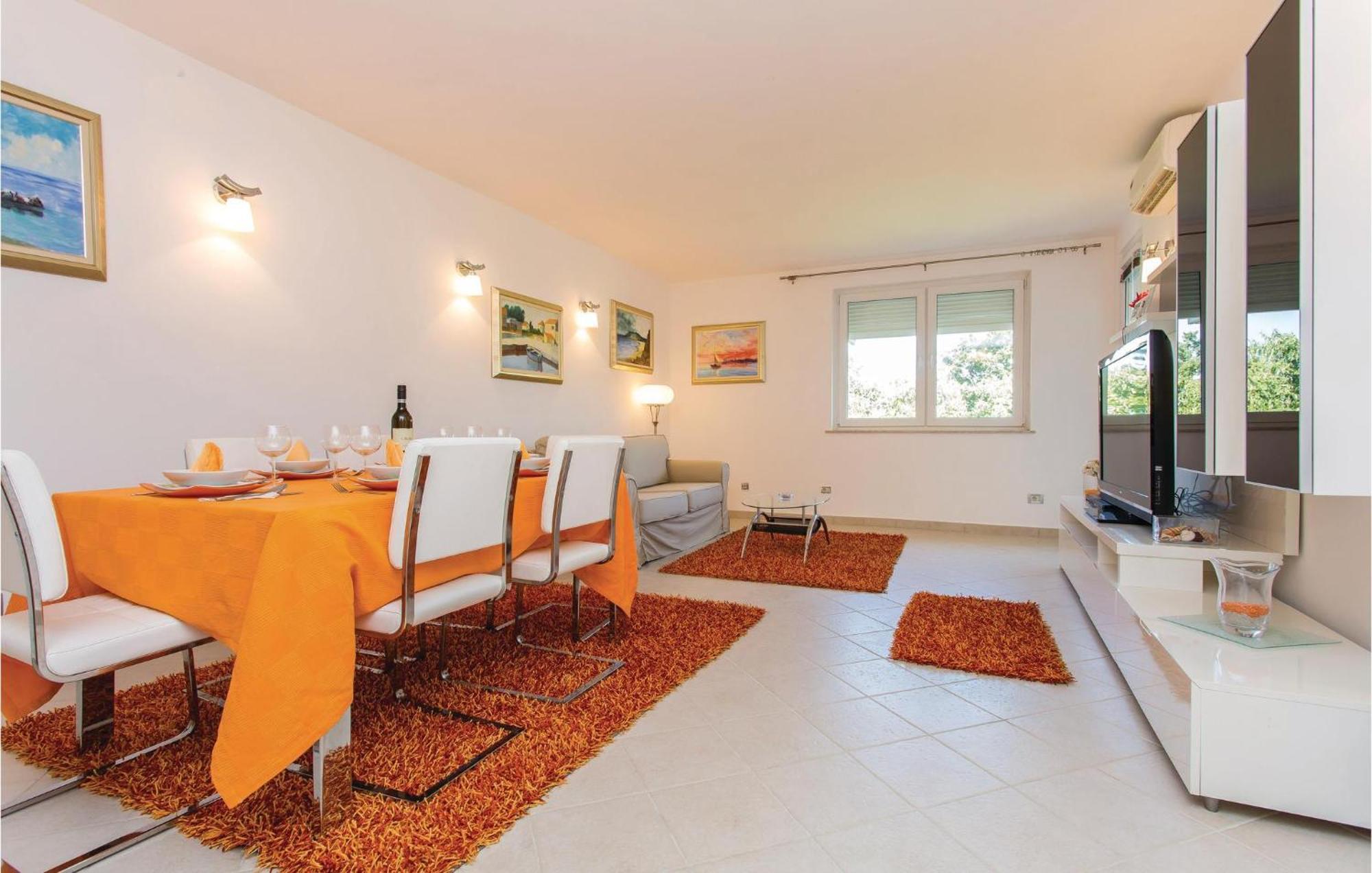 Amazing Apartment In Njivice With Wifi Esterno foto
